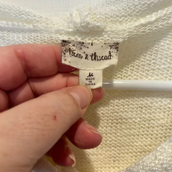 Hem & Thread White Hooded Sweater with Black Star Sleeves size Medium - Picture 5 of 6